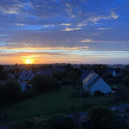 The Black House Holiday home Tregastel